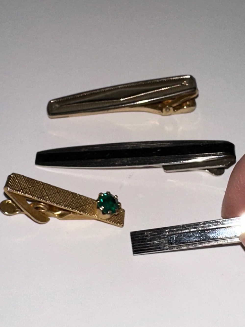 Vintage Tie Clips & Tie Bars Lot of 4 Retro Men's Accessories Nippy Clip England
